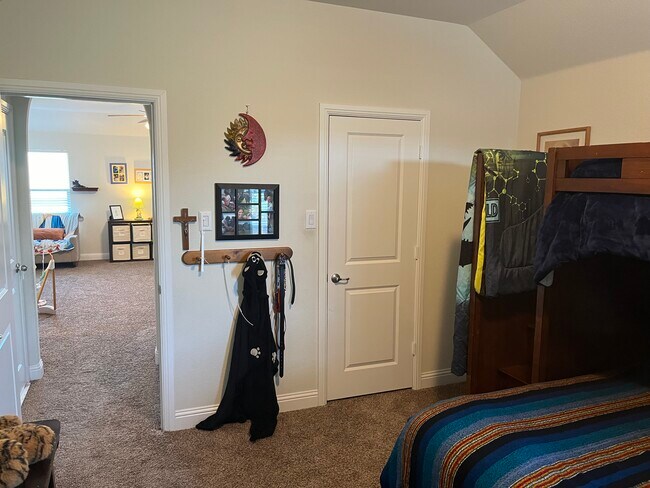Upstairs large bedroom - 136 Peace Pl