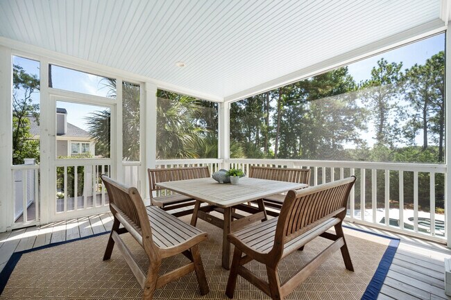 Building Photo - 743 Collins Meadow Dr