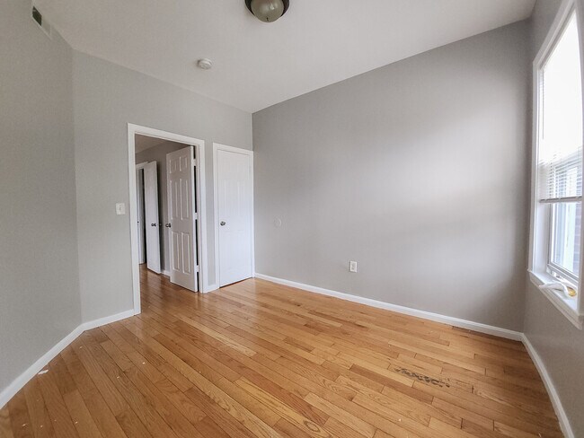 Building Photo - 117 Townsend St