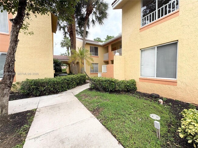 Building Photo - 929 Coral Club Dr