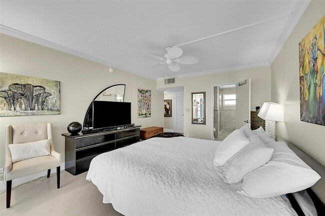 Building Photo - 111 N Pompano Beach Blvd