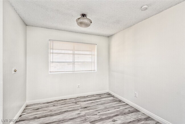 Building Photo - 2684 Bryandouglas Dr