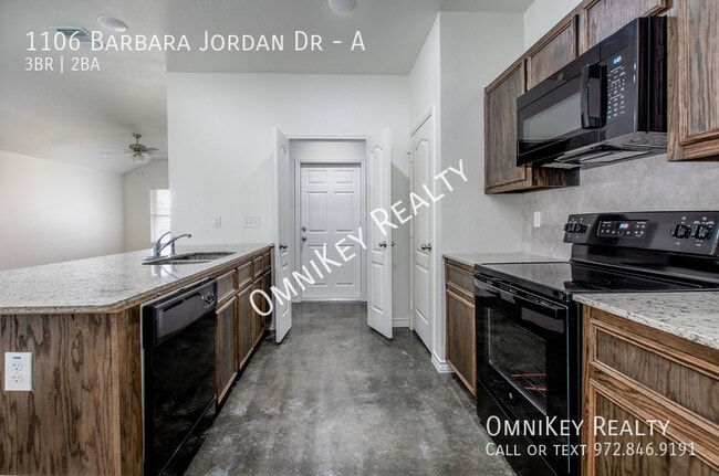 Building Photo - 1106 Barbara Jordan St