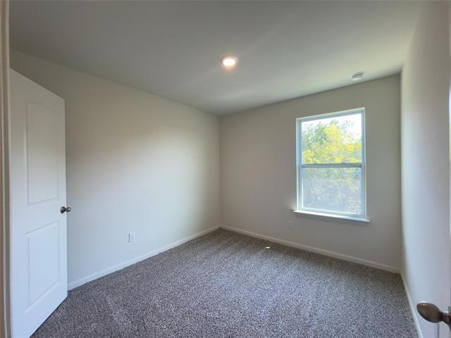 Building Photo - 301 Marsh Ln