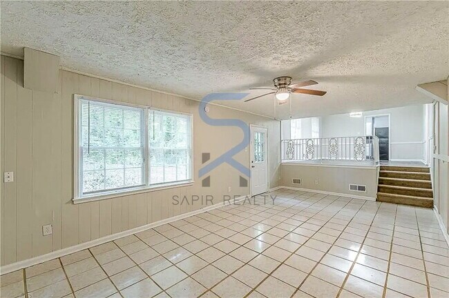 Building Photo - LIMITED-TIME OFFER! Apply today with NO APPLICATION FEE! Terms apply. Call (678) 487-7896, Option...