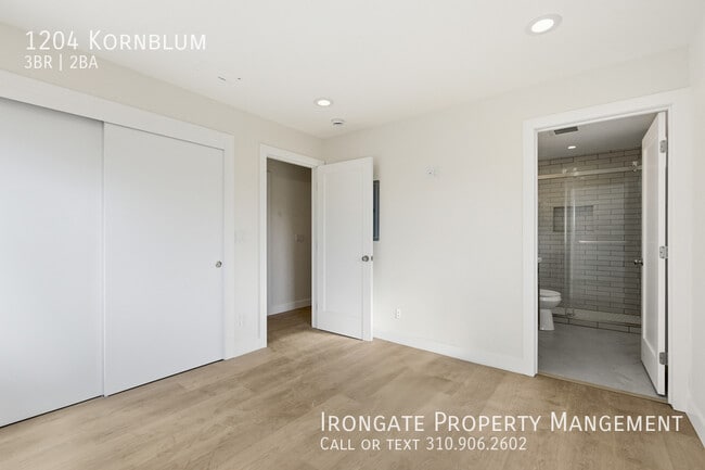 Building Photo - 1204 Kornblum-