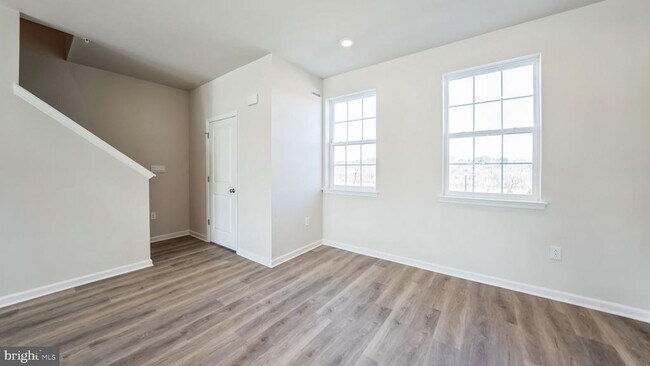 Building Photo - 178 Bell Ct