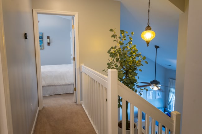 Building Photo - 573 Tayrn Dr