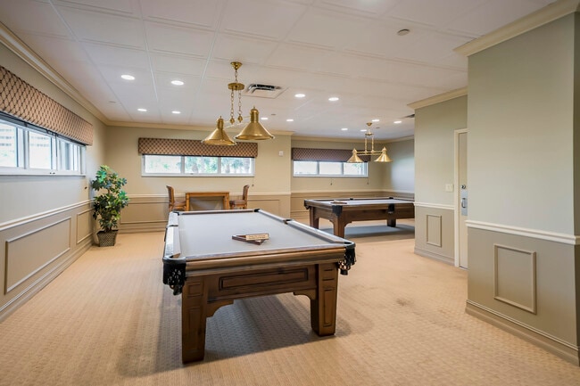 Building Photo - 4301 N Ocean Blvd