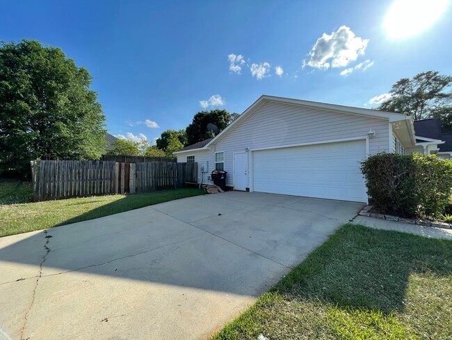 Building Photo - Wood Creek Subdivision