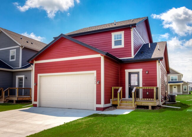 Building Photo - 2071 SW Cascade Falls Dr
