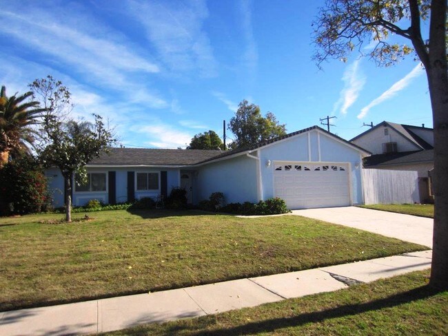 Building Photo - 2284 Athens Ave