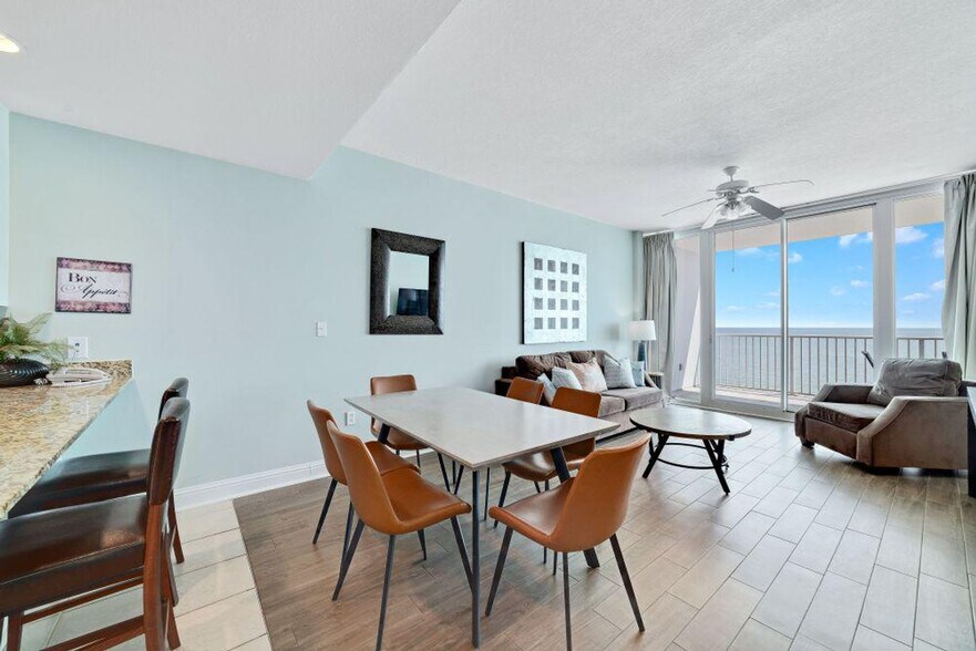 Building Photo - 455 E Beach Blvd