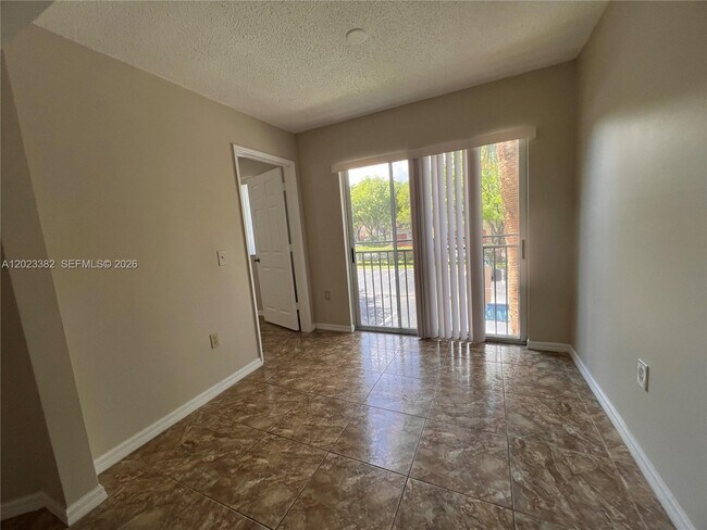 Building Photo - 2496 Centergate Dr