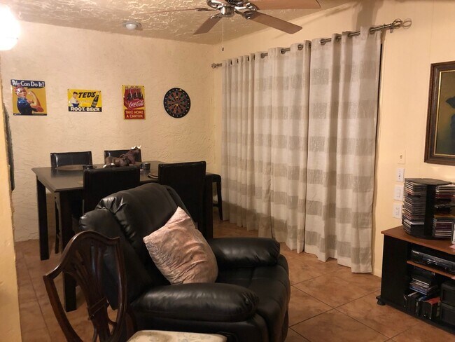 Building Photo - Lovely Home Steps Away From All the Amenities in Leisure World, in 45+ Active Adult Community Ava...