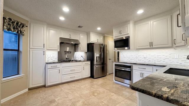 Building Photo - 6606 Cliffwood Ct