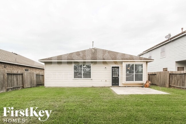 Building Photo - 12911 Pine Meadows St