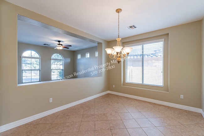 Building Photo - 799 West Camino Tunera