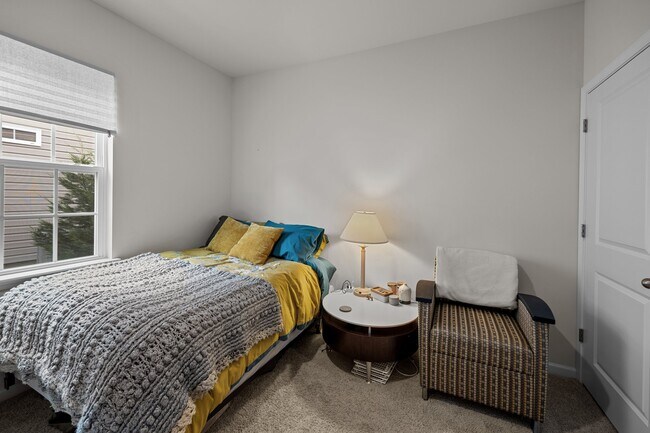 Building Photo - 400 Louisia Mae Way