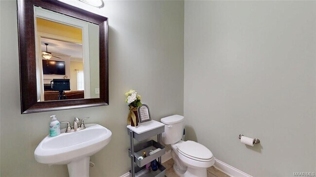 Building Photo - 1418 Tullahoma Dr