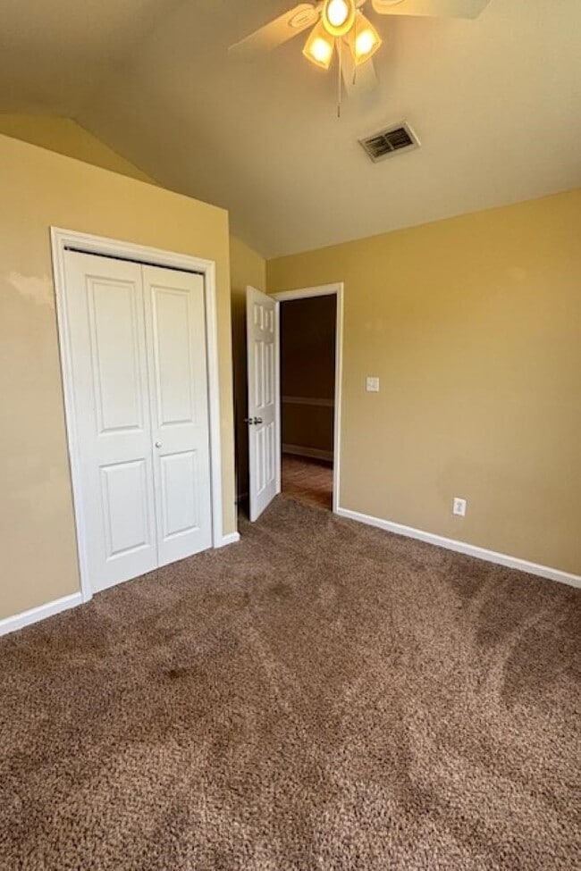 Building Photo - 4909 Park View Ct