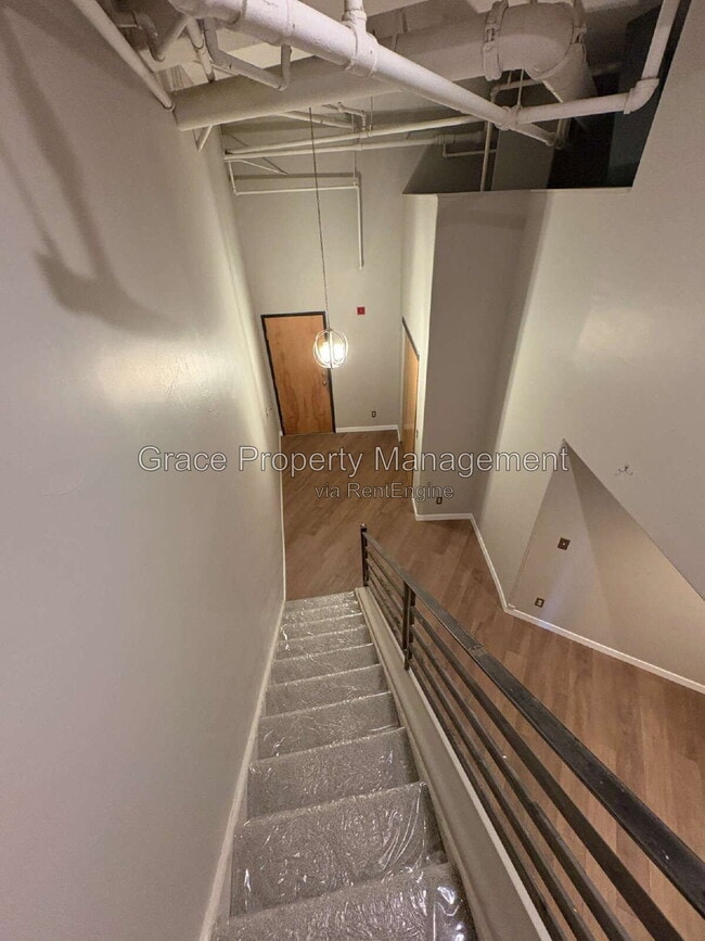 Building Photo - 1617 California St