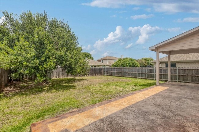 Building Photo - 2702 Tumbling River Dr