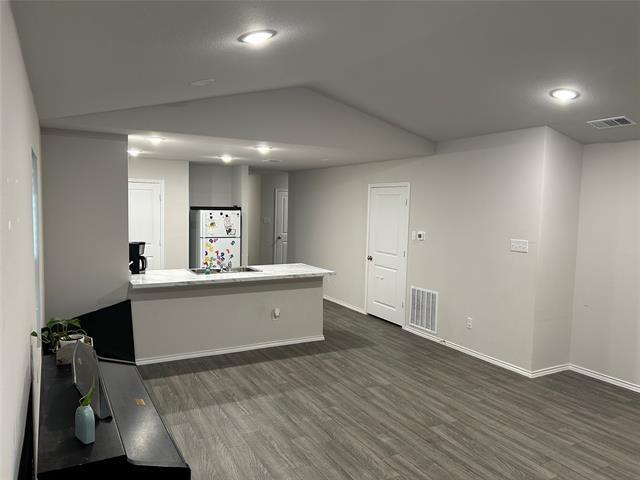 Building Photo - 602 Clear Crk Ct