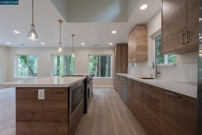 Building Photo - 1244 Stone Valley Rd