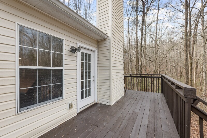 Building Photo - 4051 Hidden Hollow Dr