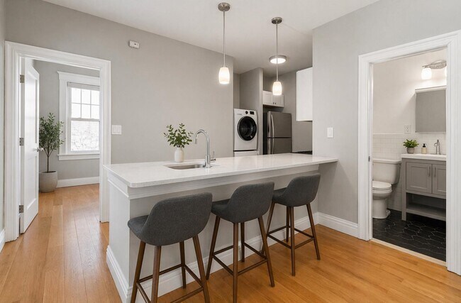 Building Photo - 29 Milton Ave