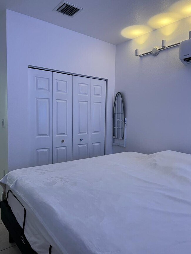 Primary Photo - 23841 SW 118th Pl