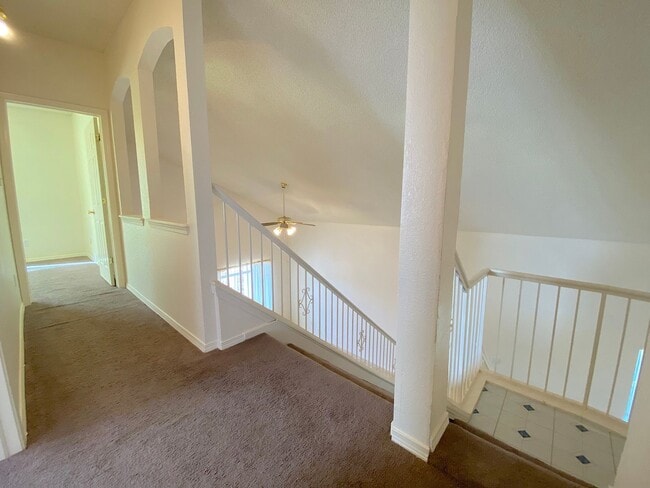 Building Photo - East El Paso 4 bed Refirg A/C