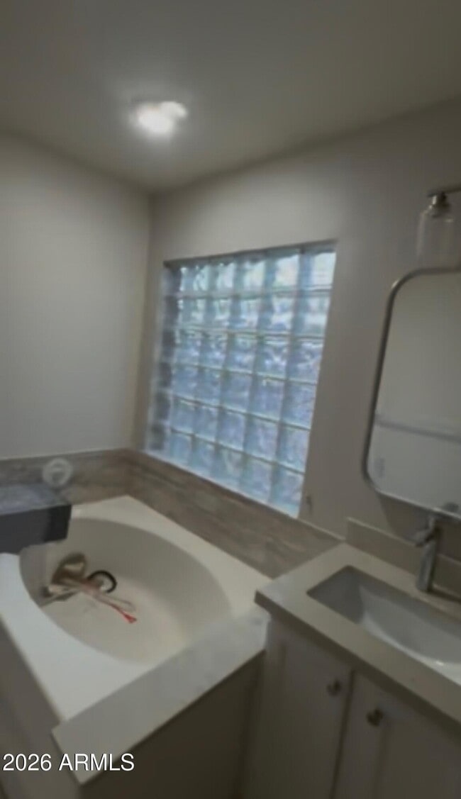Building Photo - 9307 E Wood Dr