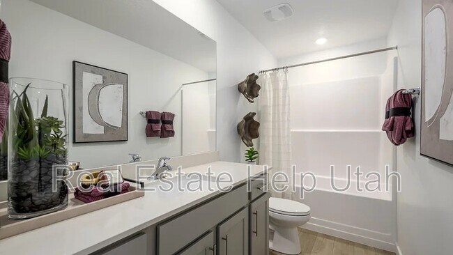 Building Photo - 1565 Charmer Ln