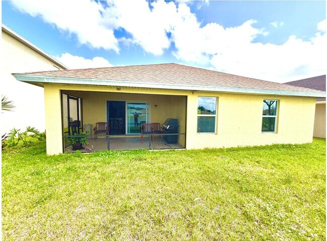 Building Photo - 9558 Sea Spray Dr