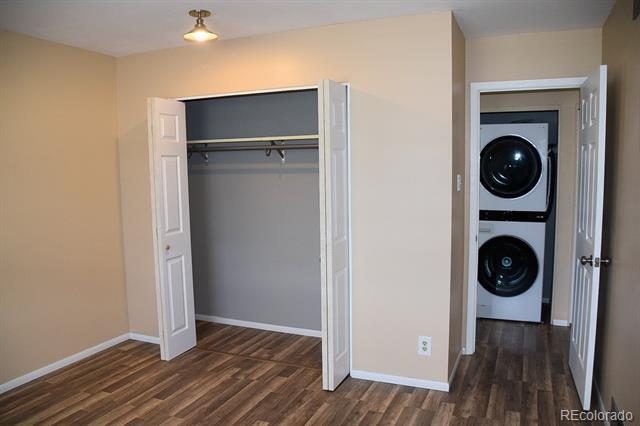 Building Photo - 1225 S Oneida St