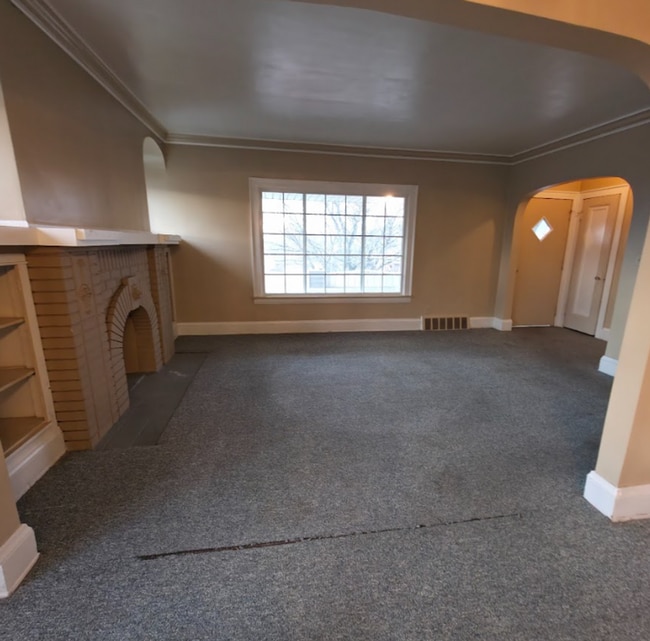 Building Photo - 18214 La Salle Rd