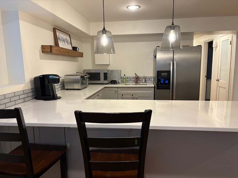 Building Photo - 924 NE 147th St