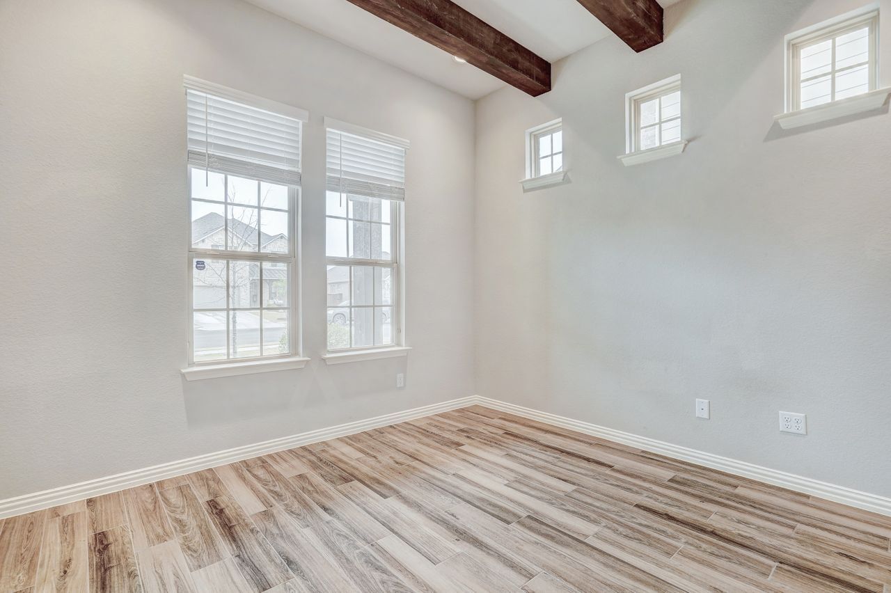 Building Photo - 213 Mindy Way