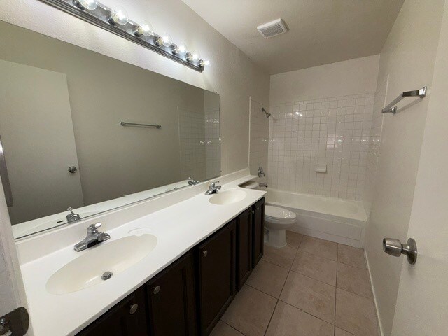 Building Photo - 6540 Pleasant Plains Way