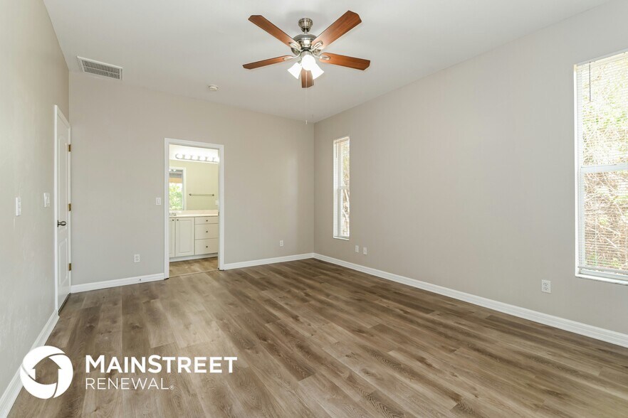 Building Photo - 3405 3rd St W