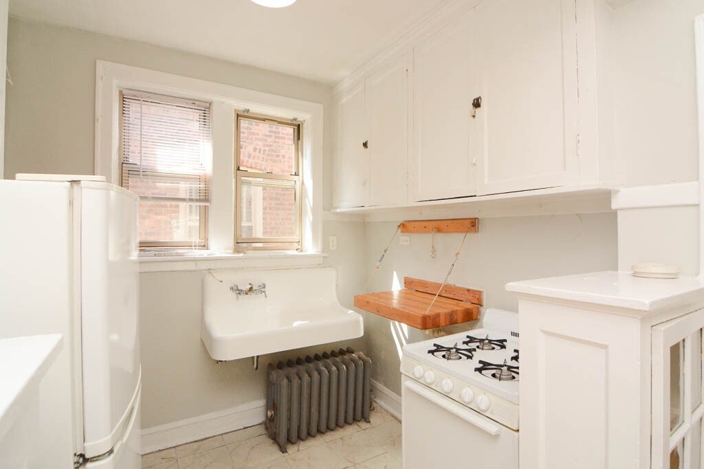 Building Photo - 4227 N Paulina St