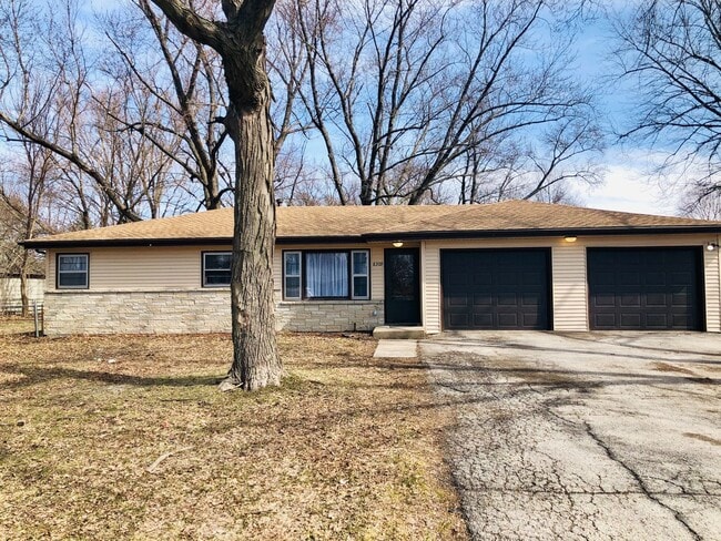 Primary Photo - Loves Park 4 Bedroom