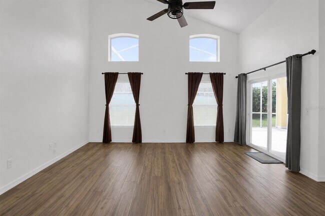 Building Photo - 204 Gleneagles Dr