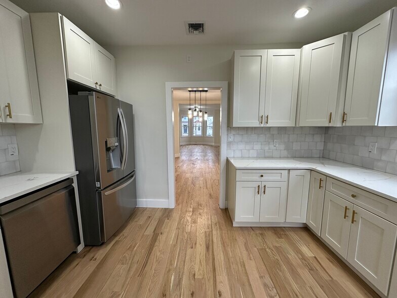 Building Photo - 59 Arnold Ter