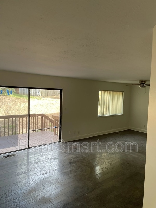 Building Photo - 36 Sandalwood Cir
