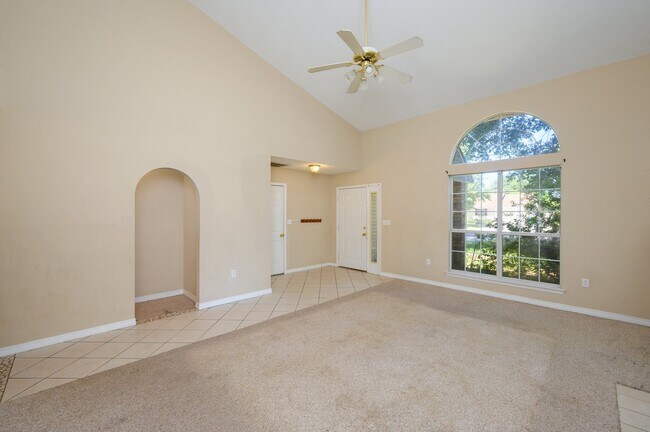 Building Photo - 4863 Kensington Ln