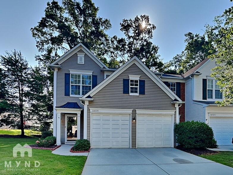 Primary Photo - 10119 Blakeney Preserve Dr