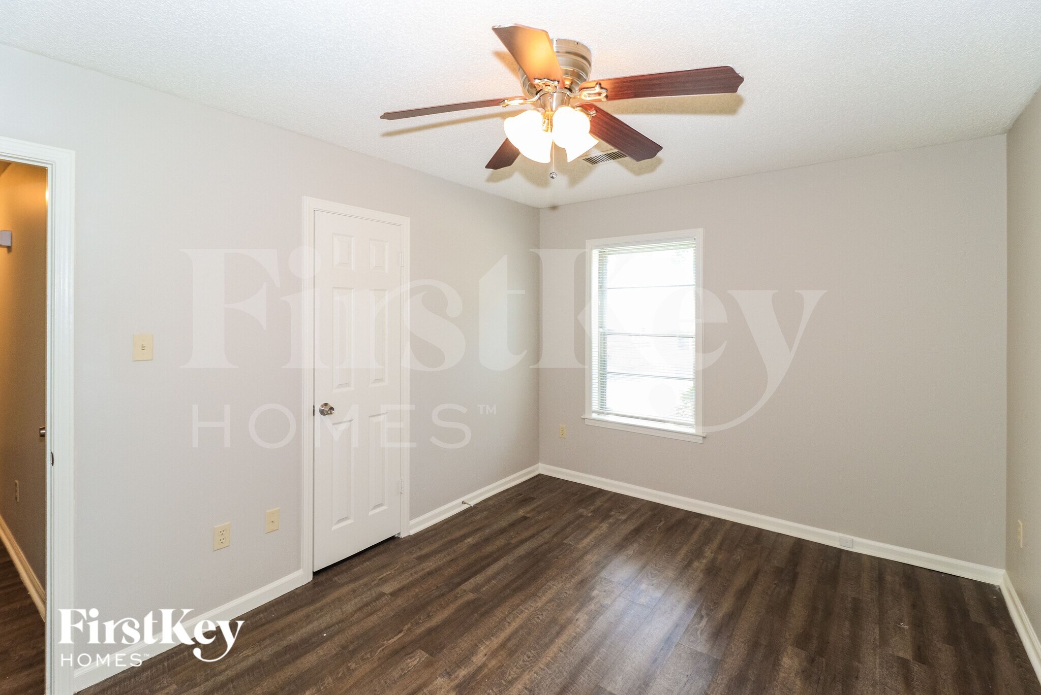 Building Photo - 6041 Colonyhill Dr